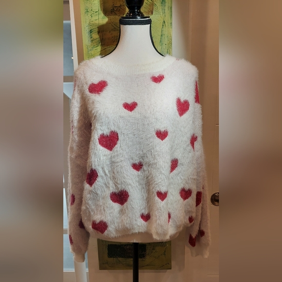Cozy Heart Pattern Sweater - White and Red - Picture 2 of 11